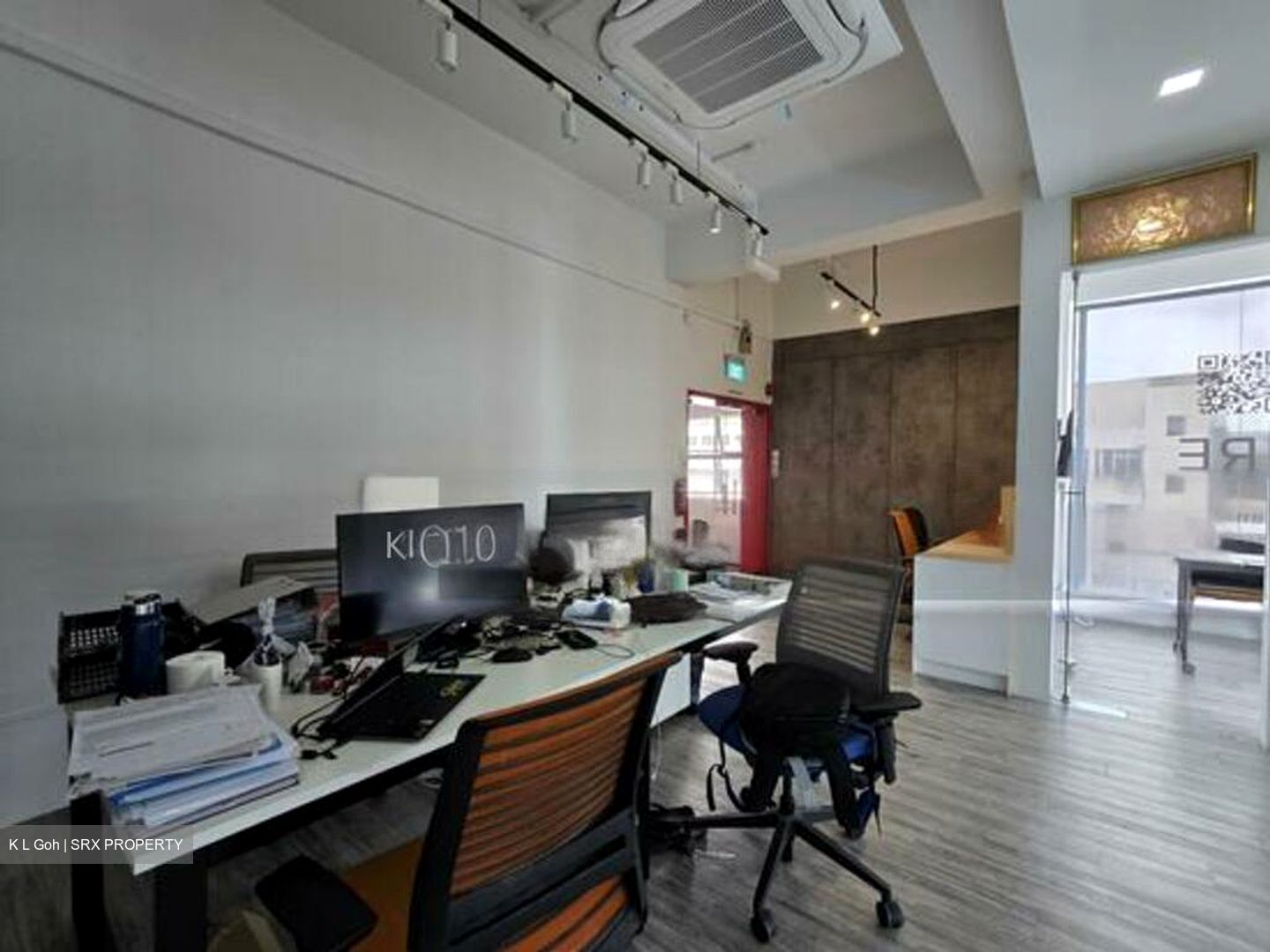 Harvey Road (D13), Office #528795981